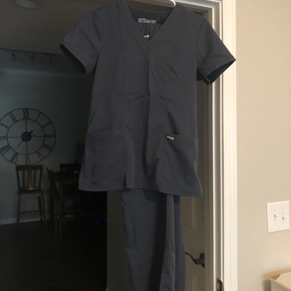 Grey’s Anatomy by Barco Scrub Set